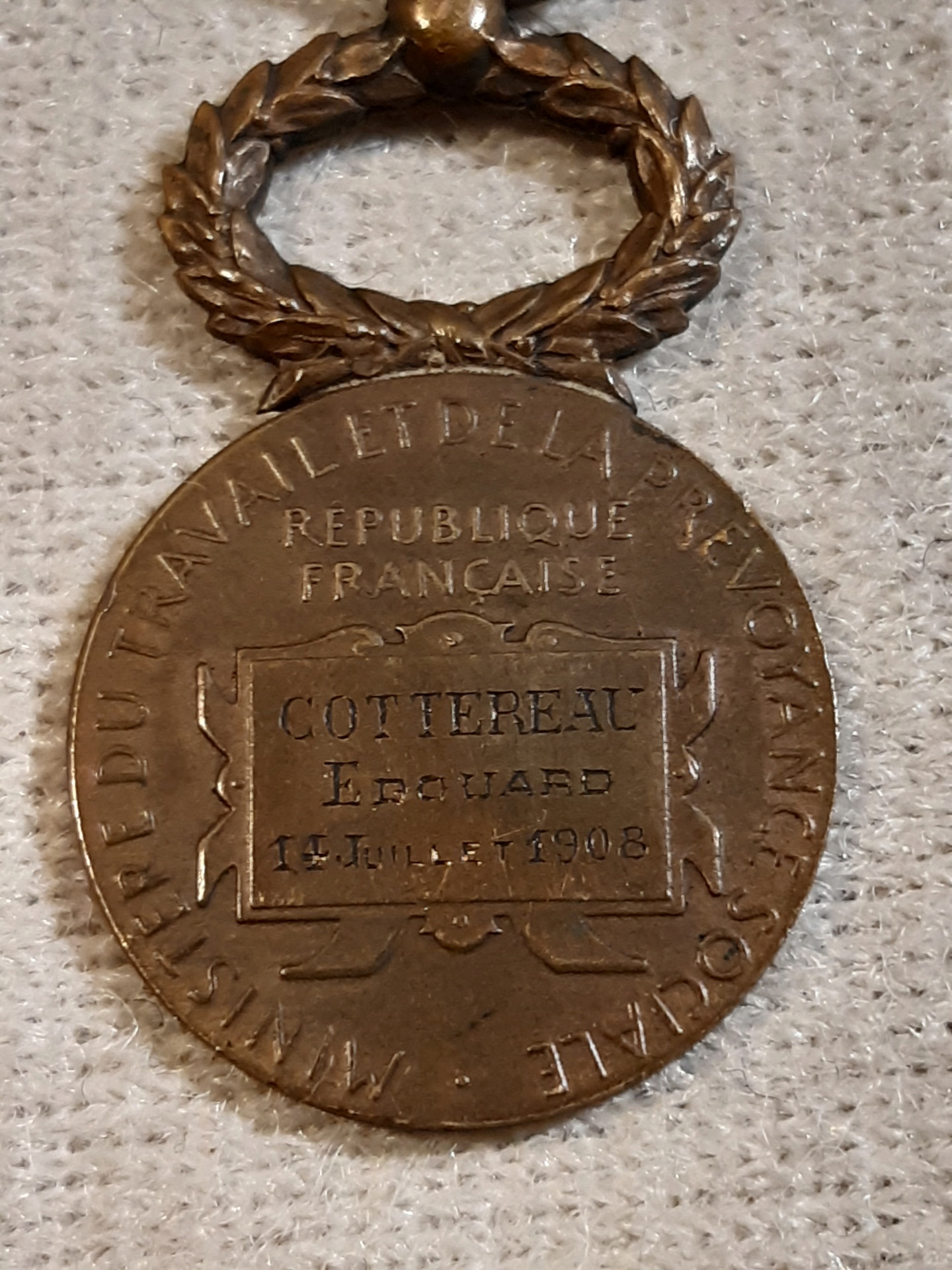 Identification médaille et insigne français  20240115