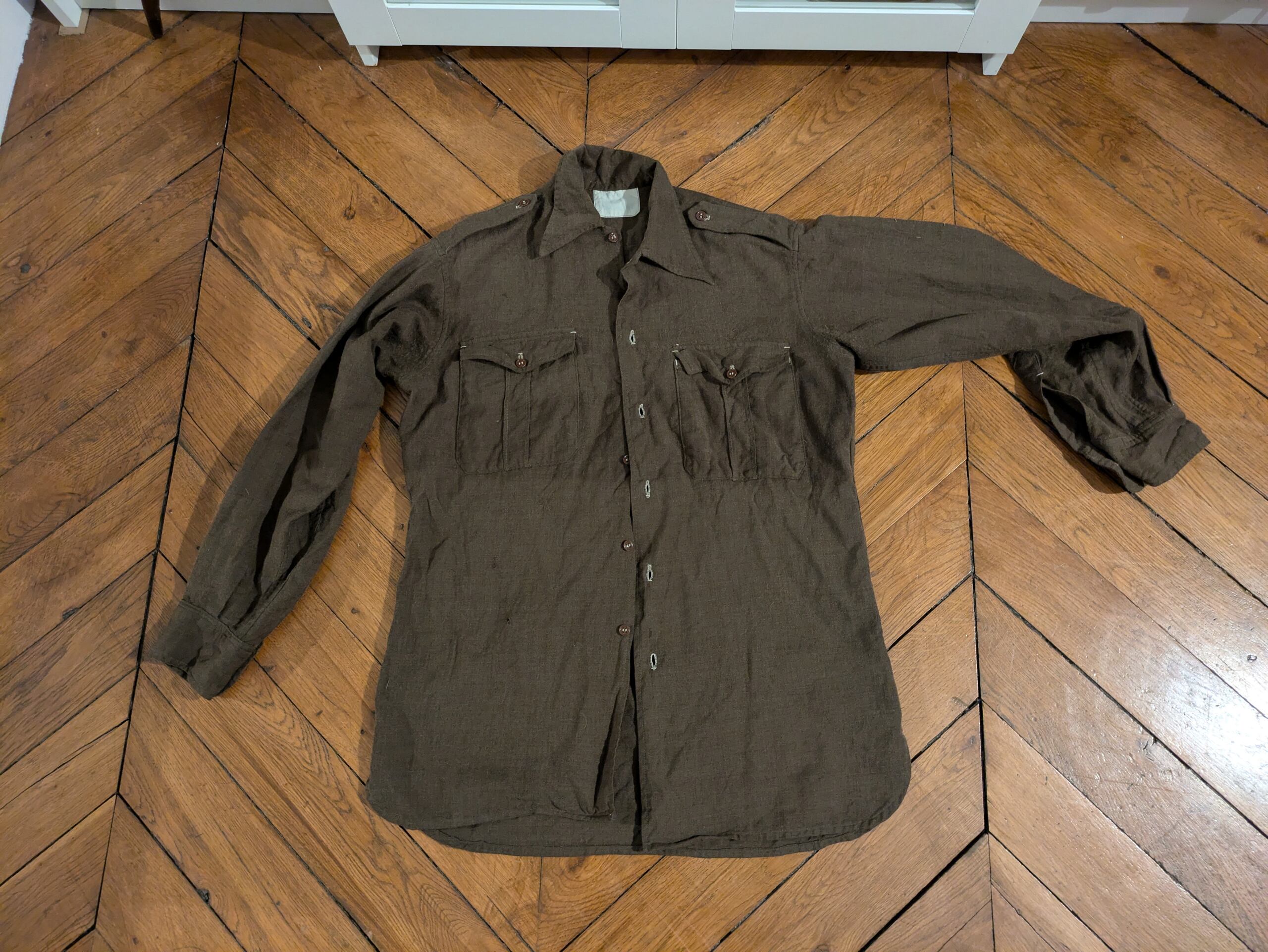 Identification veste et chemise en laine ! Algérie ? Pxl_2109