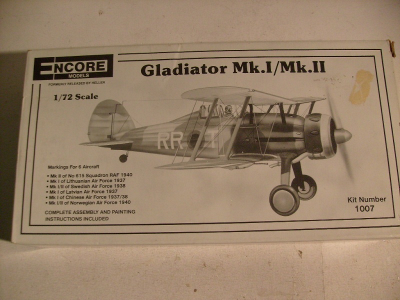 Comparatif GLOSTER GLADIATOR 1/72ème S7302422