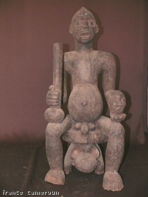 Sculptures africaines Bangwa10