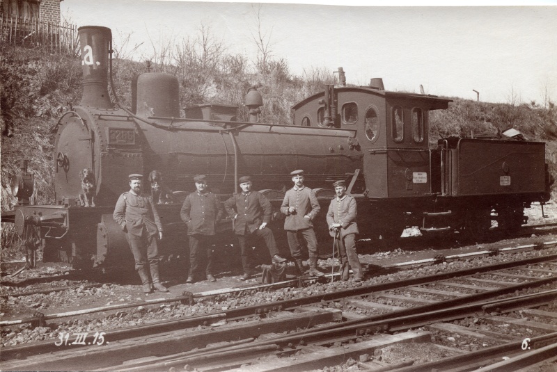 locomotives* Dec22437