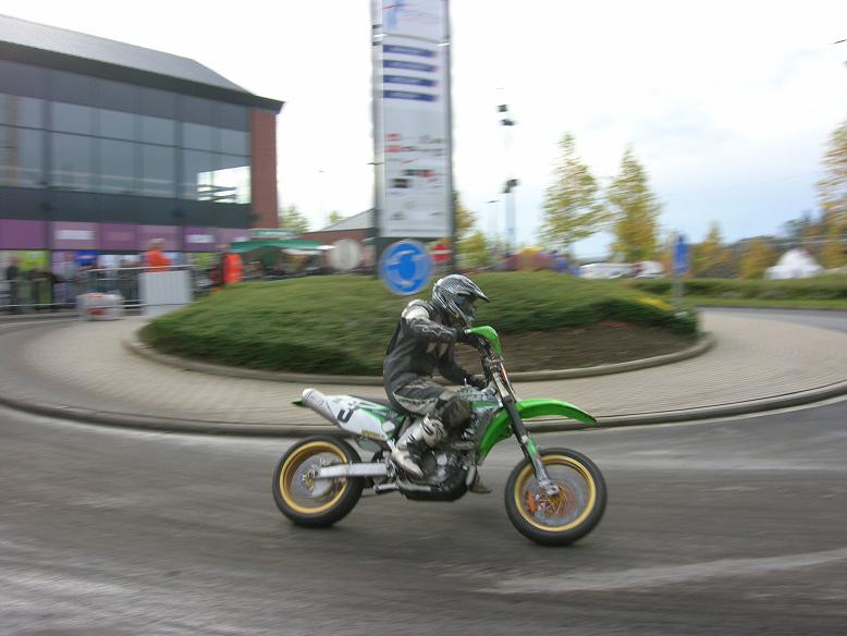 Super Moto dans la ville de Verviers Super_17