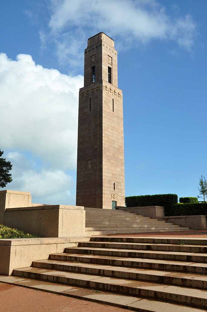Sur les remparts de Brest, un territoire américain: the Naval Monument at Brest Brest102
