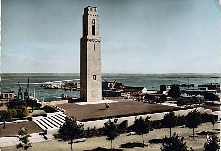 Sur les remparts de Brest, un territoire américain: the Naval Monument at Brest Brest_66