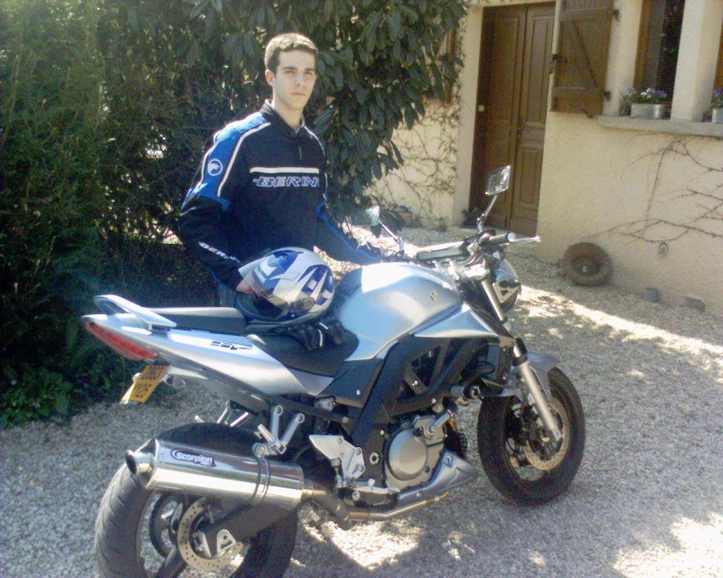 max et ses montures Rdsc0010