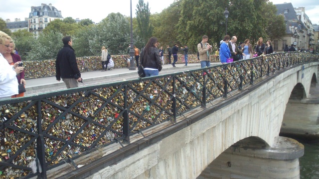 Bridge of locks [GC41YAG] (Paris) Dsc_0113