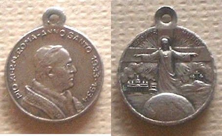 Medallas de Papas (13 ultimas) 00610