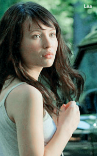 Emily Browning 78956210