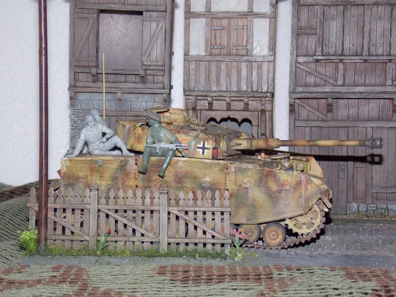 PANZER IV auf J 1/35 de chez DRAGON montage terminé  Pz_iv_79