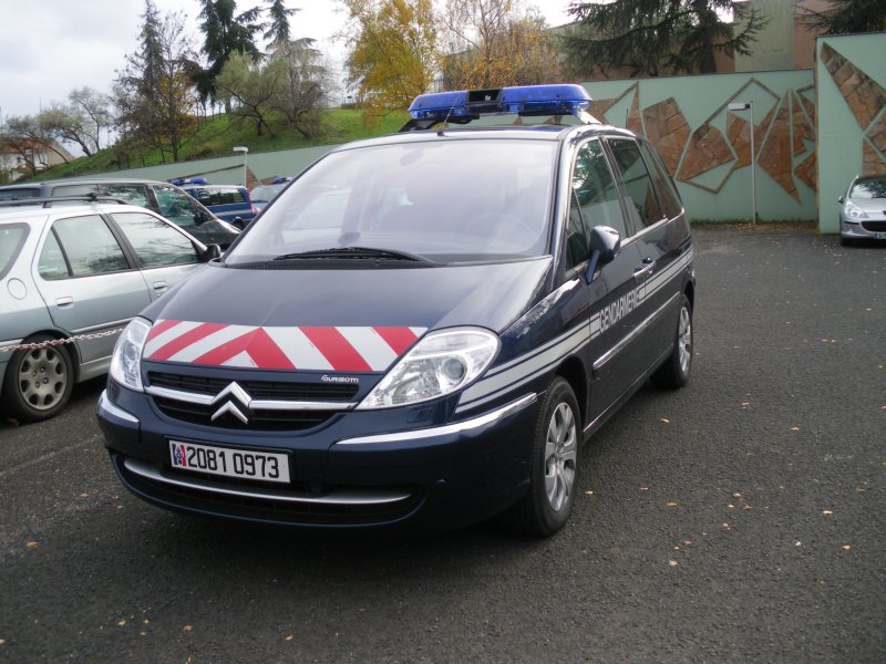 Véhicules CITROËN dans la  GENDARMERIE - Page 6 2081_010