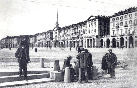 Torino in bianco e nero....... - Pagina 4 Piazza10
