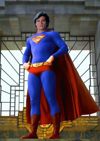 Alguien sabe si Welling usara el traje de superman?