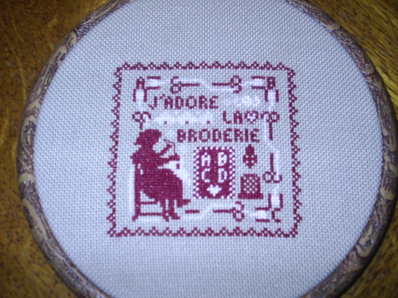 NOS AUTRES BRODERIES - Page 19 Pic_0110