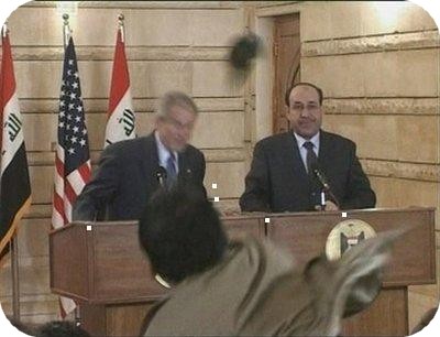 اغنية الجزمة هقولها على المزيكا دة صحفى عراقى ضرب رئيس امريكا Ouo10