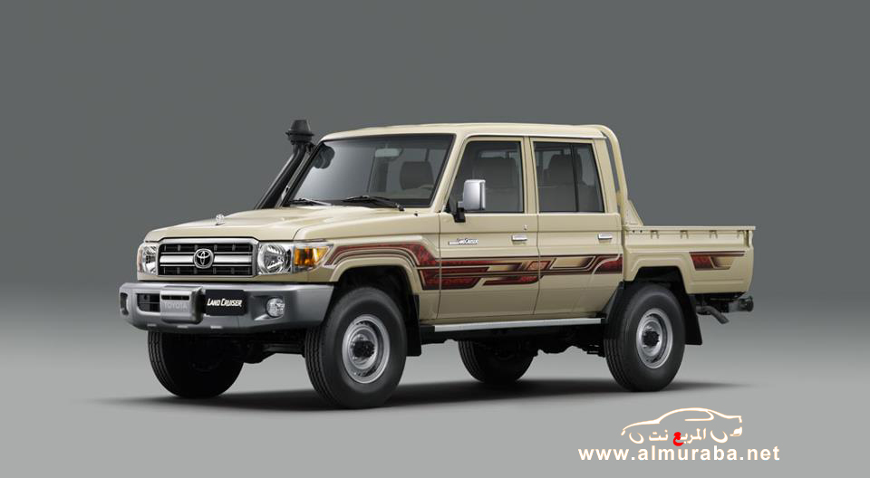 Has DOUBLE CAB 2013 new photos | Toyota Shaa9-10