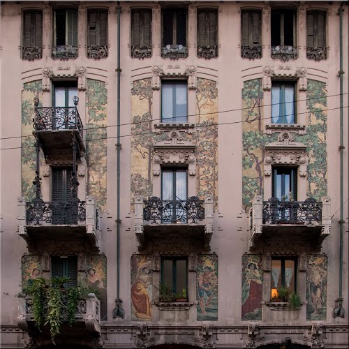 STREET VIEW : les maisons art nouveau 82236310