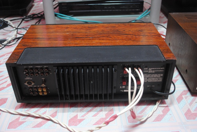 Luxman L 81 Integrated amplifier (used) Dsc_1819