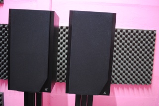 Acoustic Research 338 speakers(used) Dsc_2311