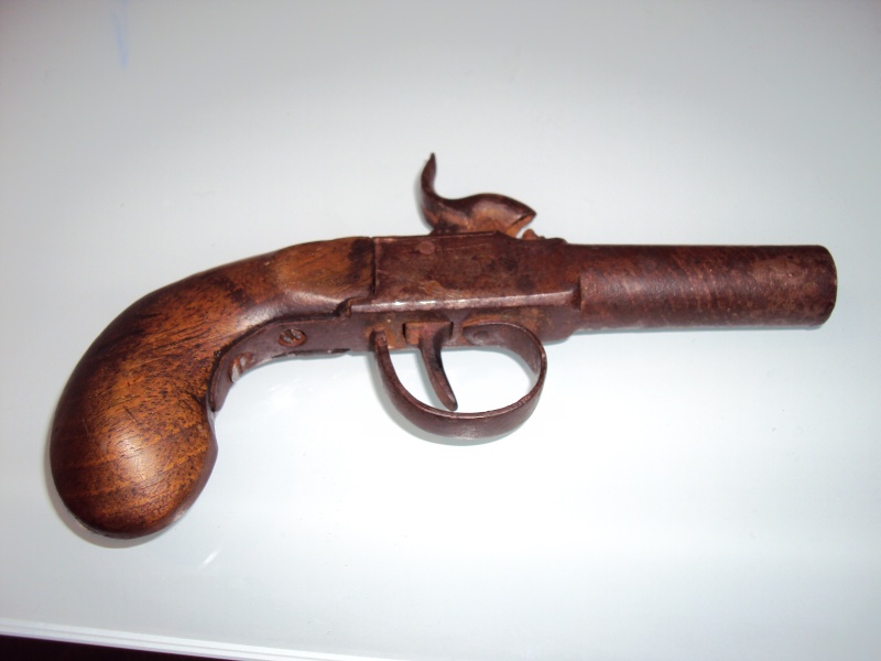 pistolets XIXème Milita11