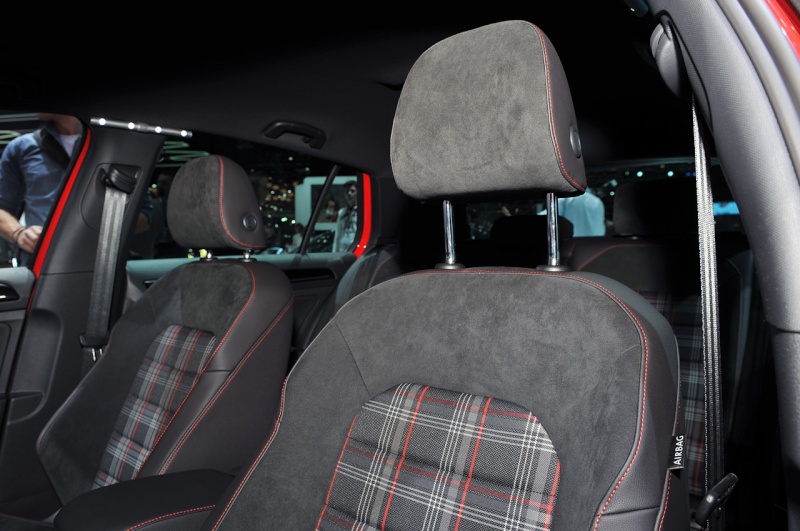 Golf 7 GTI - 05 mars présentation officielle au Salon de Genève 2013 (2/2) 35-20110