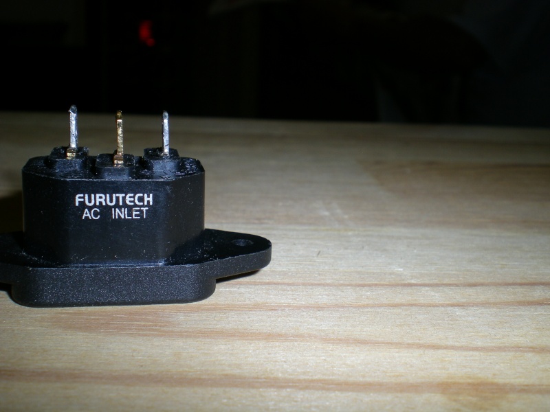 Furutech AC inlet (sold) Dscn0813
