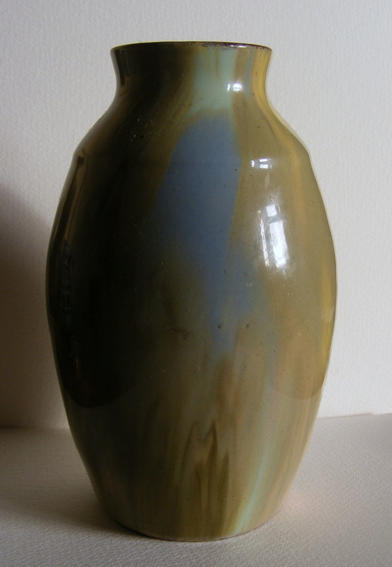 Slipware vase - Babbacombe Pottery Dscf8016