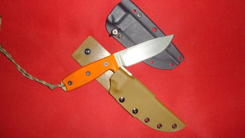 ESEE - (vends) ESEE 4 et eskabar avec plaquettes... 00610