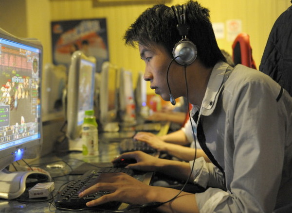 Un Chinois passe six ans dans un cybercafé A-cybe10