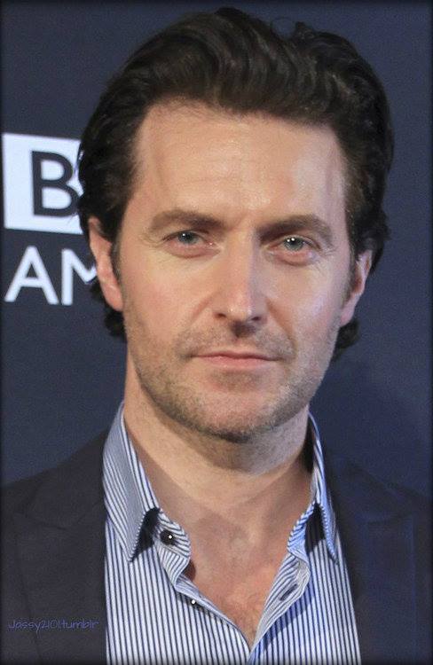 Richard Armitage - Page 6 Blbllb11