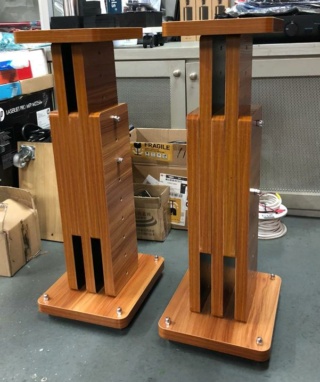 Speaker Stands - Adjustable Height 52 - 87cm 329