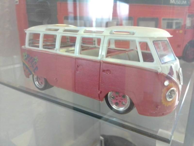 Volkswagen T1 "Samba Bus" 1/24 Revell (07399) 16199510