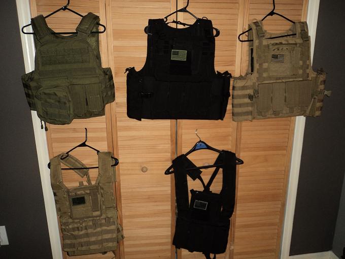 {back in stock} 03-21-2011 NEW GEAR.. VEST , POUCHES , CAPS, ECT......(NEW)SALE  Gun_sh13