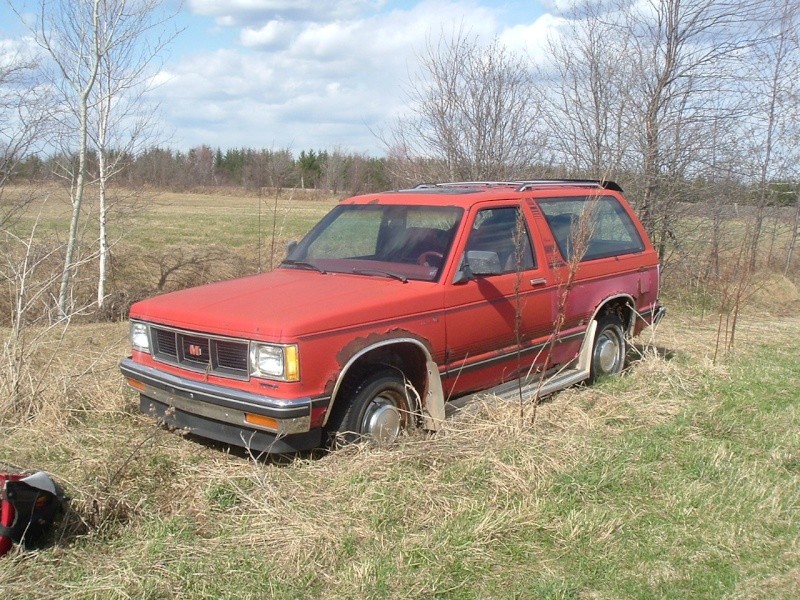  Camion et Pick-up Abandonné  Gm_02210