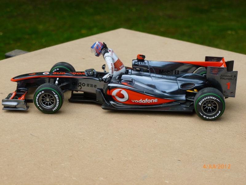 McLaren MP4/27 Jenson Button Mes_ra10