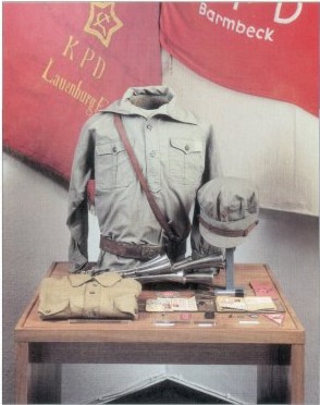 Roter Frontkaempferbund-Organisation para militaire des communistes 25a10