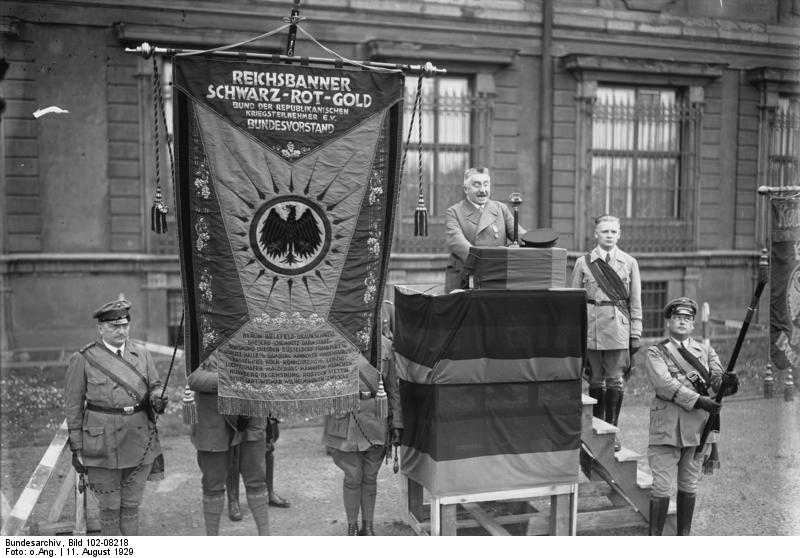 Reichsbanner Schwarz Rot Gold - Socialistes contre SA et RFB Bundes15