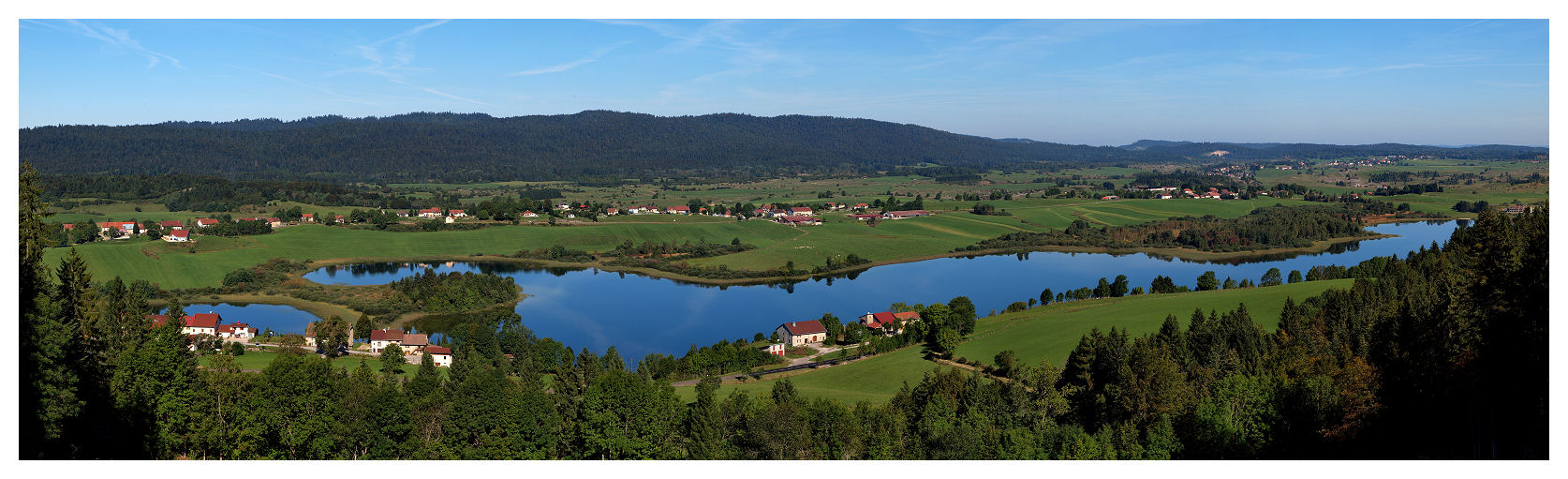 Lac de l'abbaye Pano_l11