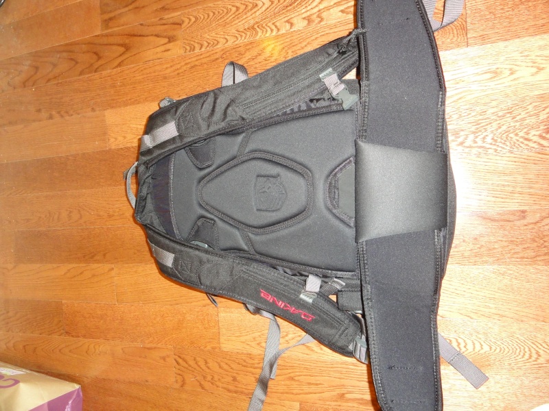 Dakine Heli Pro Backpack Dsc02912