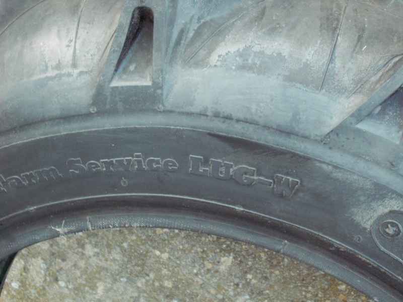 Vds pneus comme neufs 11.2/10-24 Pict0413