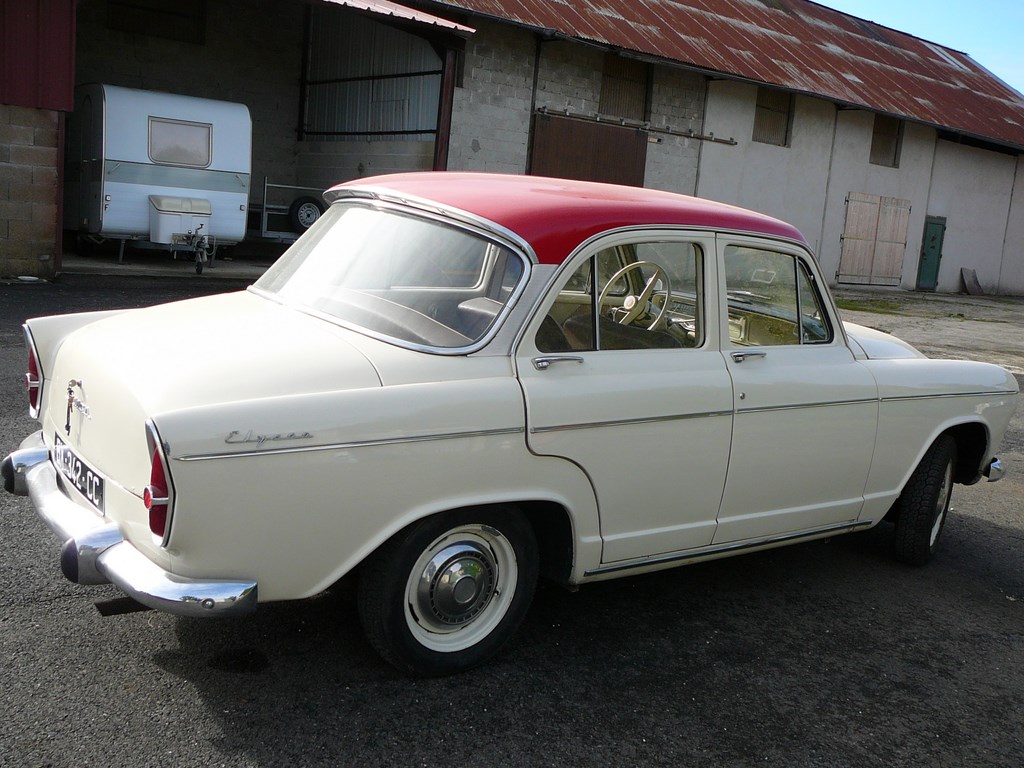 Simca P60 de 1961 P1070418