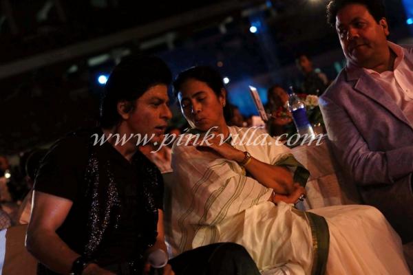 Shah Rukh et autres stars à la cérémonie d'ouverture IPL6 Ippl_210