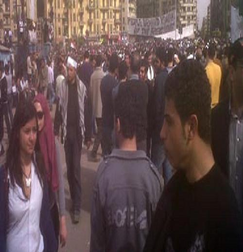 أين ذهب التحرش والسرقة والفتنة الطائفية من مشهد ميدان التحرير؟ Frilea10