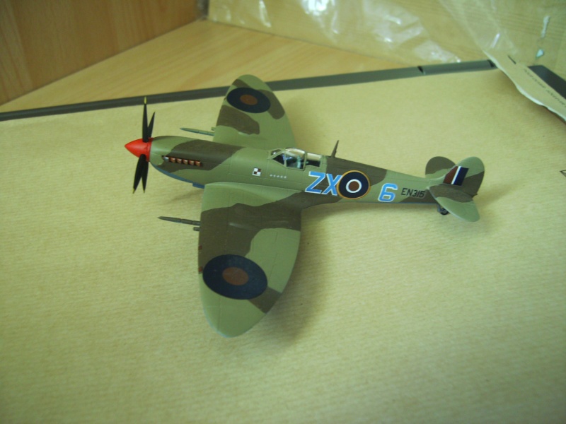 [Airfix] Spitfire Mk.IX Spitfi10