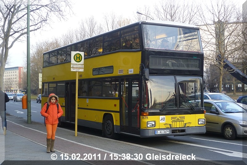 Dienstag, 15.2.2011: Bus für Kenner P1000115