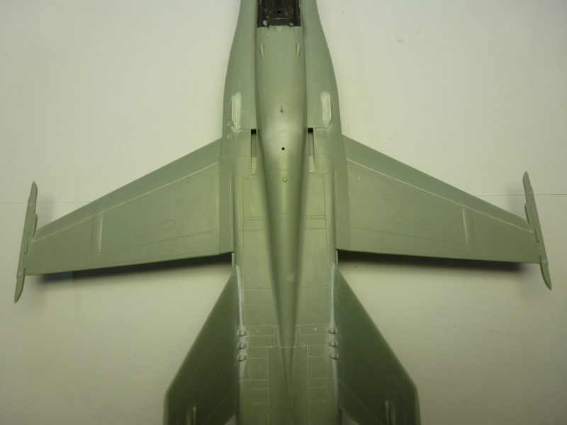 FA 18 C  Hornet   Koweit AF  Academy  1/72 03712