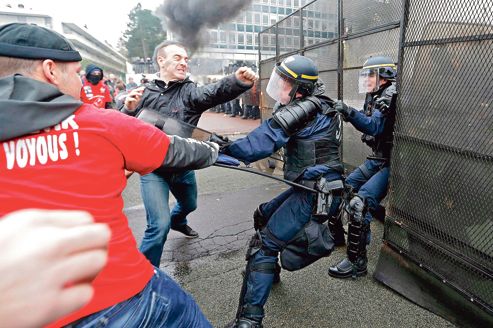 Le gouvernement français prépare la répression contre les travailleurs 7c282e10