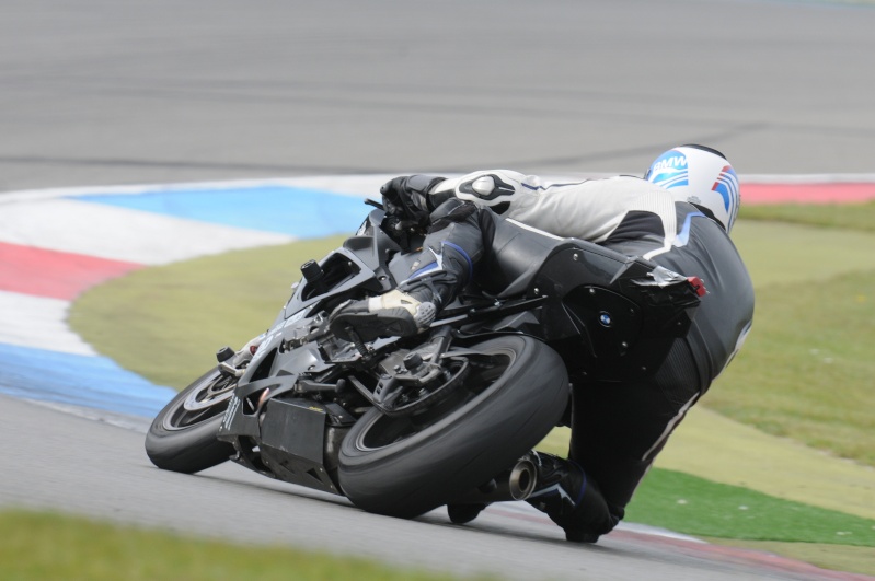 BMW Motorrad track days le 31 aout - 1 sep 2013( ASSEN ) - Page 2 13_av-13