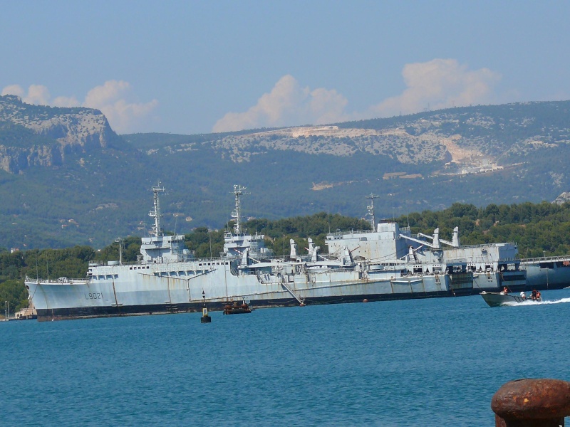 Photos de bateaux militaires Français contemporains - Page 2 Batea182