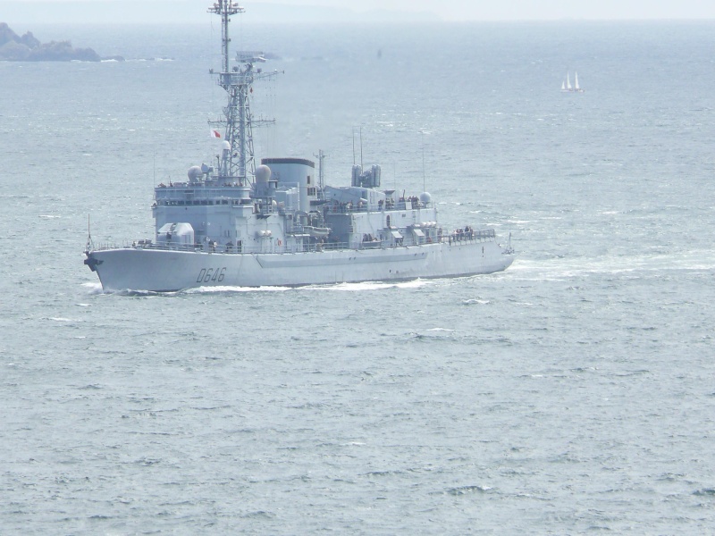 Photos de bateaux militaires Français contemporains Bateau84