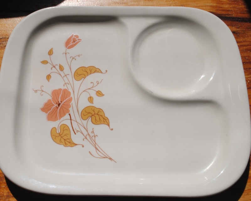 Does anyone know the name of this pattern? Marl knows .... it is Maytime d324 Nn_ten10